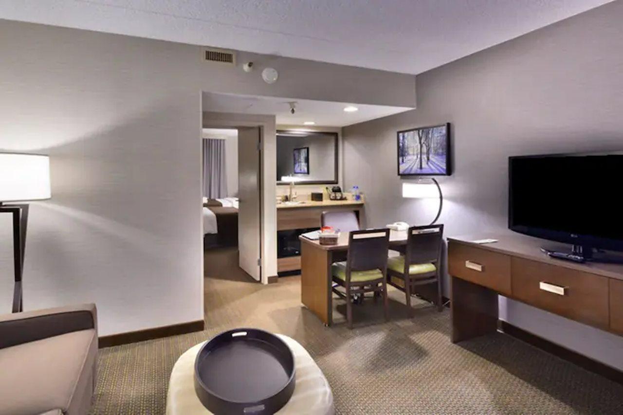 Embassy Suites By Hilton Denver Central Park Exterior photo