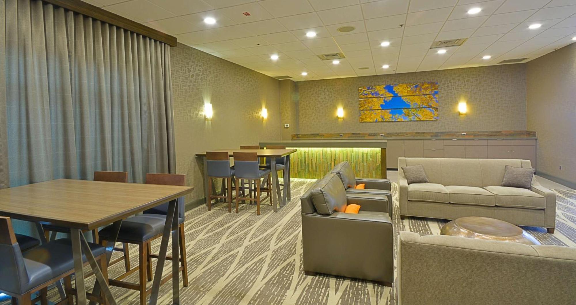 Embassy Suites By Hilton Denver Central Park Exterior photo